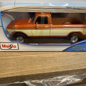 Special Edition brown and white 1979 Ford F150 pickup
